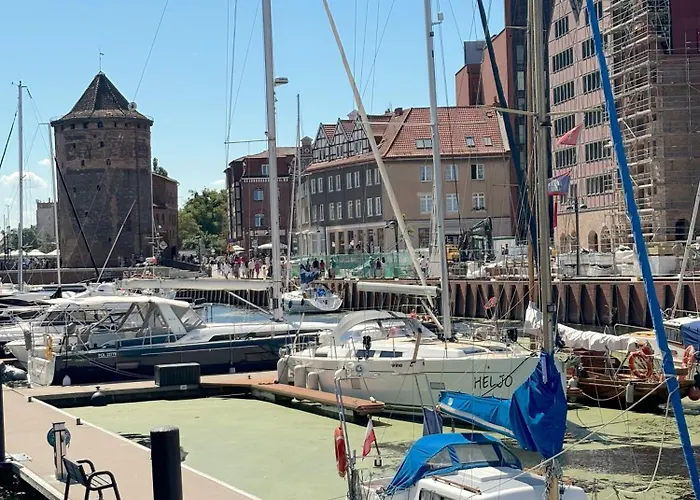 Eleven Long Gardens Old Town Center Apartman