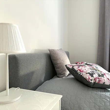 Eleven Long Gardens Old Town Center Апартаменты Гданьск