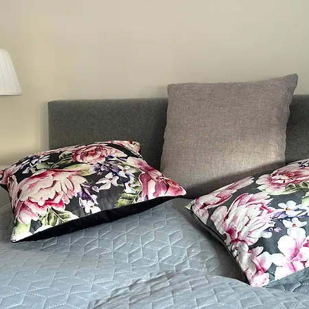 Eleven Long Gardens Old Town Center Апартаменты Гданьск