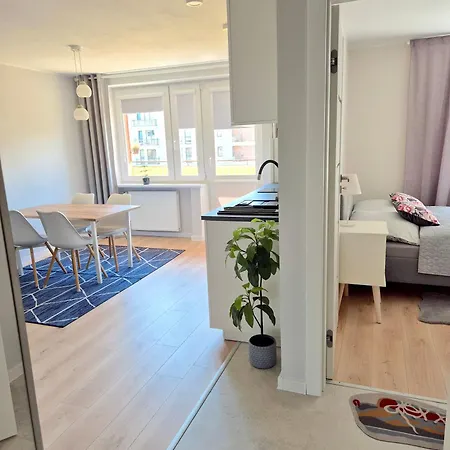 Eleven Long Gardens Old Town Center Lejlighed