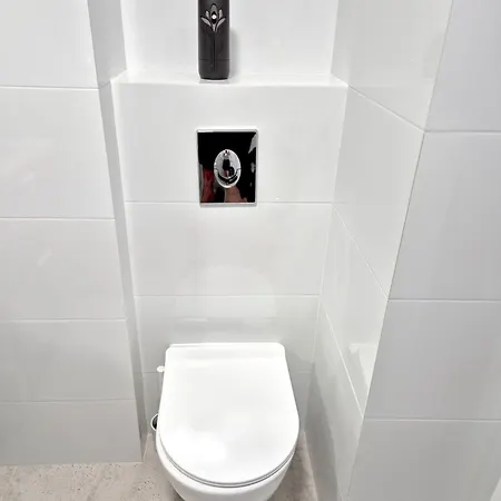 Eleven Long Gardens Old Town Center Апартаменты