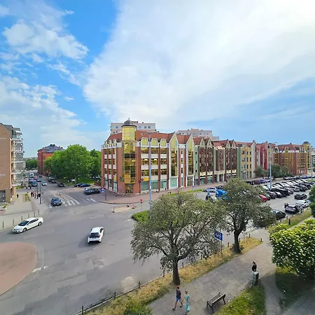 Apartment Eleven Long Gardens Old Town Center