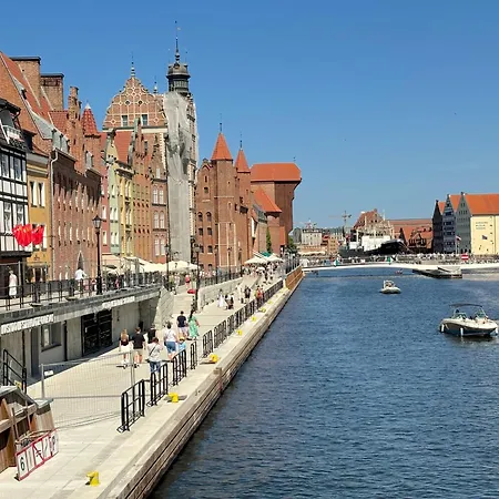 Eleven Long Gardens Old Town Center Апартаменты Гданьск