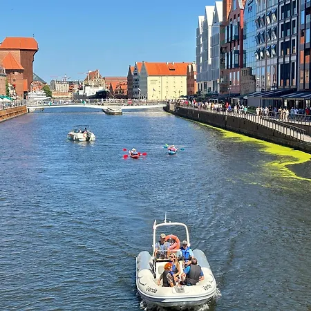 Eleven Long Gardens Old Town Center Lejlighed