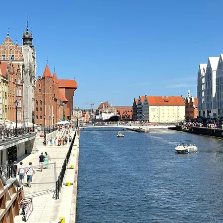 Eleven Long Gardens Old Town Center Lejlighed *