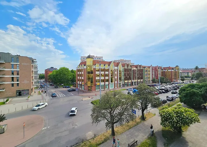 Apartment Eleven Long Gardens Old Town Center